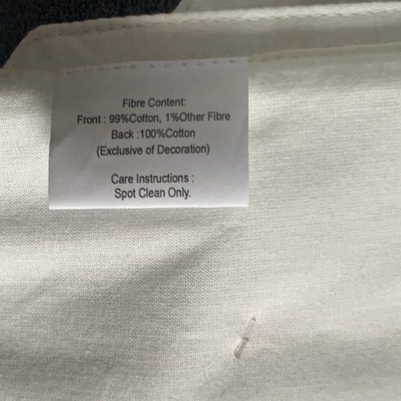 Table Runners - Picture 4 of 9